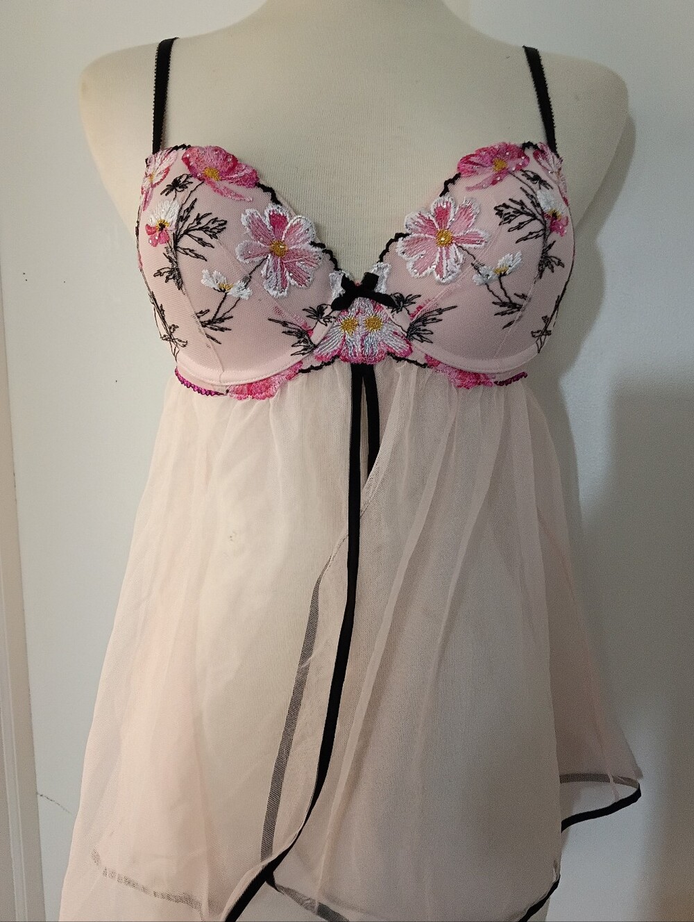 Vintage Victoria's Secret Pink Embroidered Sheer Babydoll Chemise